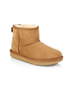 UGG Girl's Classic Mini II Sheepskin Boots For Kids Chestnut